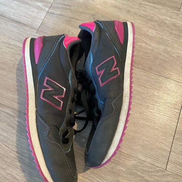 New Balance Women's Sola Sneakers pink and black size 5.5 - Picture 5 of 6